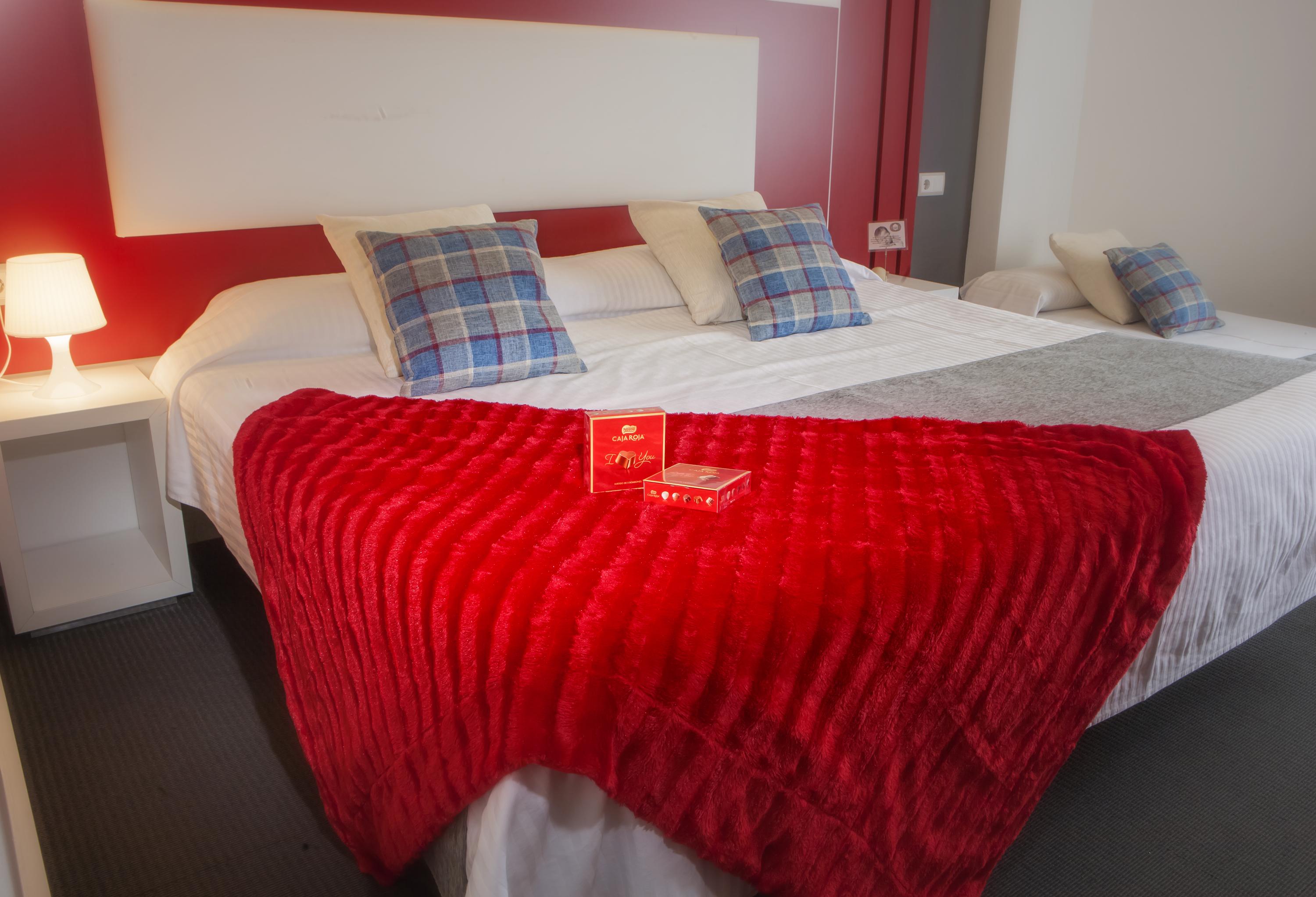 Hotel Spa El Muelle De Суансес Экстерьер фото